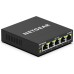 NETGEAR GS305P PoE Switch 4 Port Gigabit Ethernet LAN Switch PoE+ 63W (5 Ports Plug-and-Play Netzwerk Switch PoE, lüfterlos, robustes Metallgehäuse)